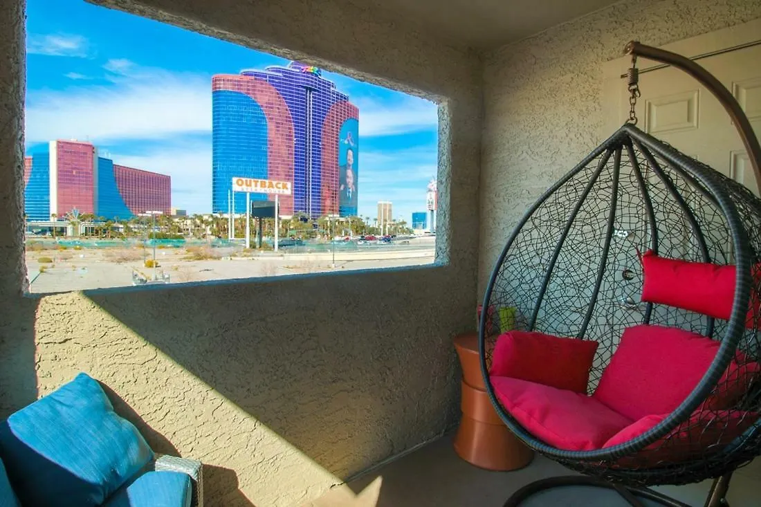 Strip View Luxury Condo Las Vegas Apartment